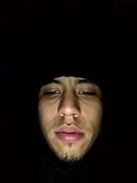 AlexAlejandro13's Webcam Show