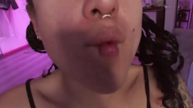 Онлайн чат XXX Hellen_dumont