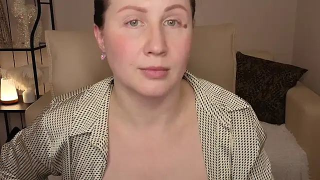 Helens_love élő XXX-chatje