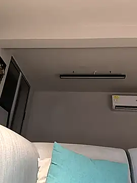 Sara-215 Live XXX-Chat