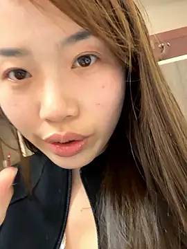 GYYoo élő XXX-chatje