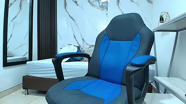 Enzo_Turner élő XXX-chatje