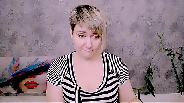 Онлайн чат XXX Djullia