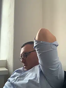 Mike8523's Live XXX Chat