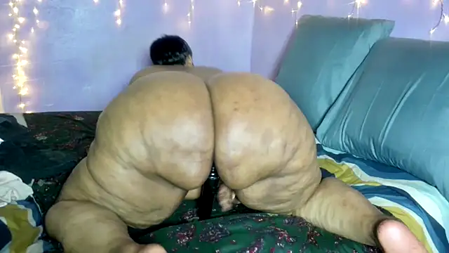 wilmaassylum's Webcam Show