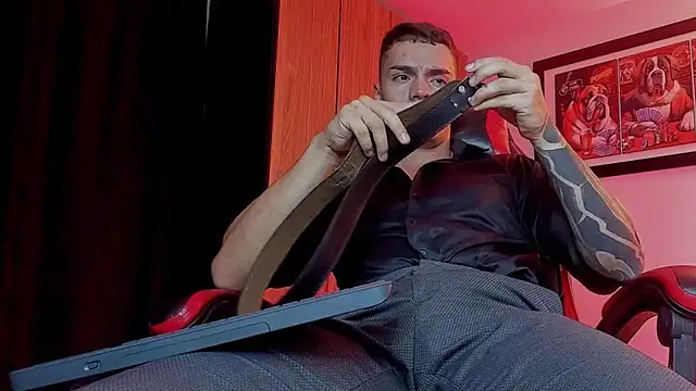 Онлайн чат XXX ALPHA_DOMINUS_