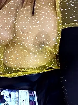 Heaven-2- élő XXX-chatje