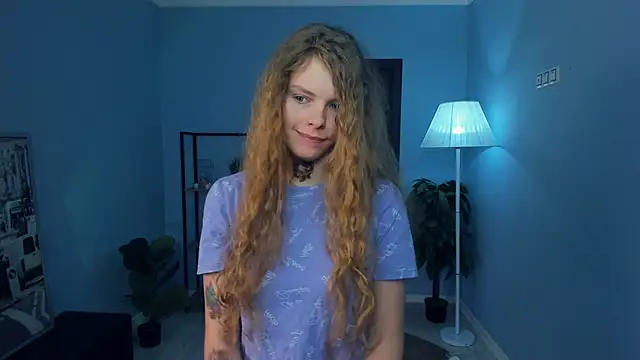 RayaNenlia's Live XXX Chat