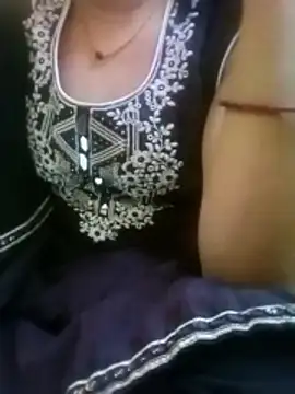 soniya--bhabhi's Live XXX Chat