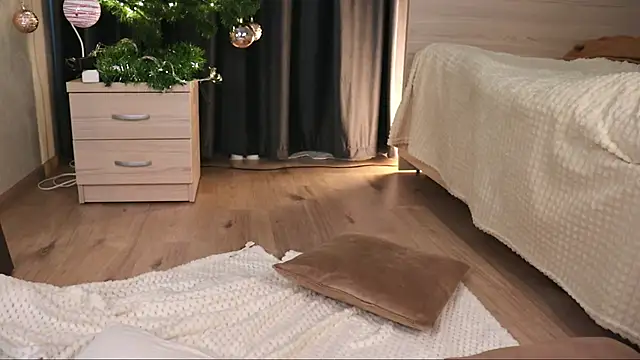 NessaDay Adlı Modelin Canlı XXX Sohbeti