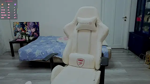 xAlisontiny's Live XXX Chat