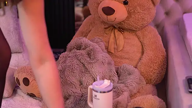 LuxenNoir's Live XXX Chat