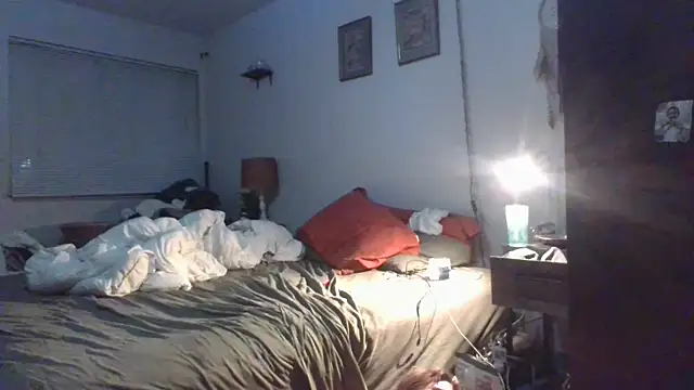 Redriddinghood8: онлайн-секс-чат