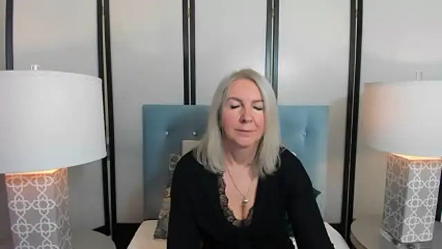 EricaTop's Live XXX Chat