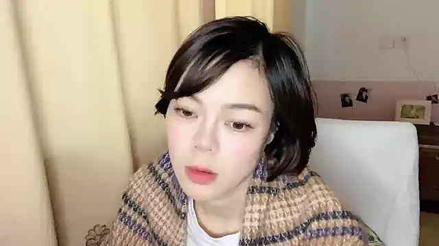 Linda-LL: онлайн-секс-чат