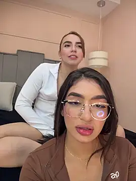 jenn_fit: онлайн-секс-чат