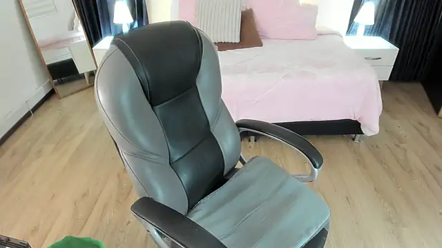 Mariam_Lopez__: απευθείας συνομιλία ΧΧΧ