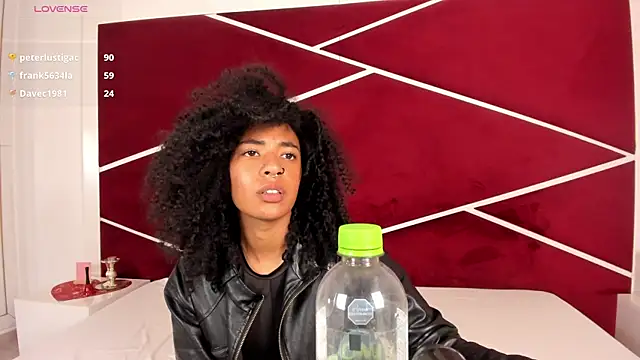 แชท XXX สดของ CarlaMarcuzzi