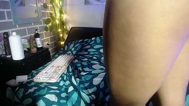 Kityy_cum18 Webcam-Show