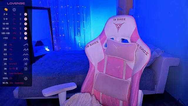 AnyaTaylor_ élő XXX-chatje