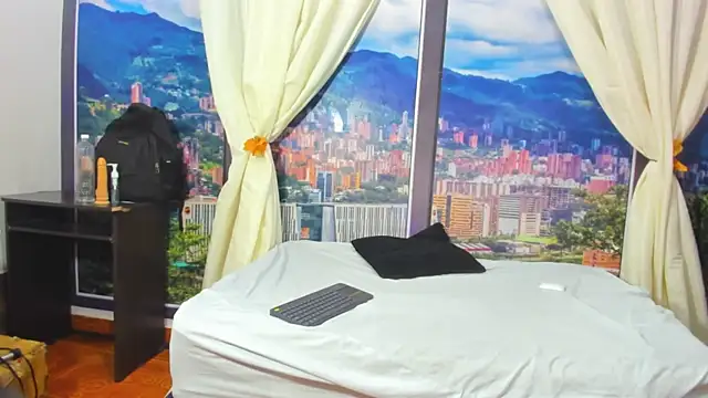 jhonaEstrada Webcam Show