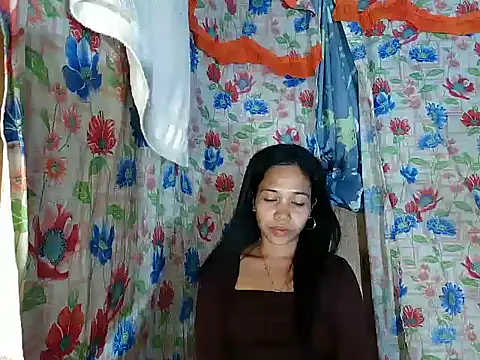 PinaySkinnyGirl's Live XXX Chat