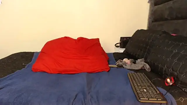 Bigmassive-ass1's Live XXX Chat