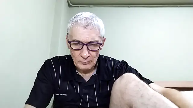 Онлайн чат XXX BIGUNCUTHARDCOCK