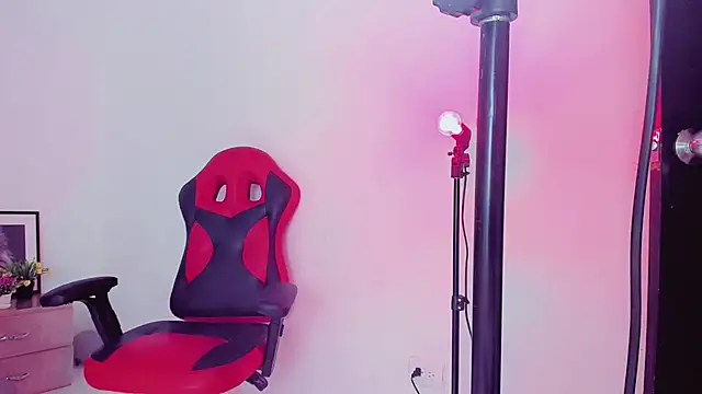 Imvalentina_21のウェブカメラショー