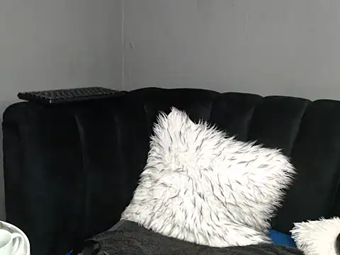 CREAMYCUPCAKExxx Live XXX-Chat