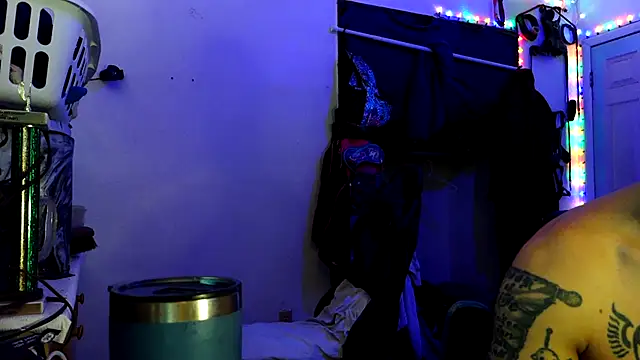 Buffshagswell live XXX chat