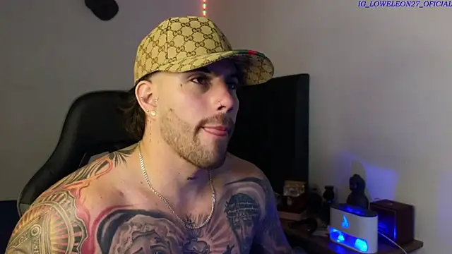 Ades_Lowe's Webcam Show