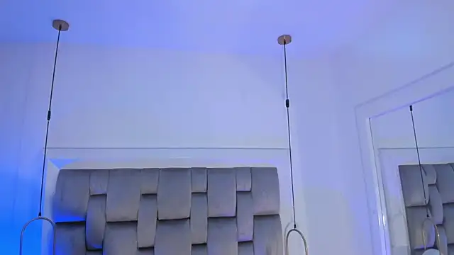 OnlyGia's Live XXX Chat