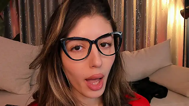 ShyCollegeBB's Live XXX Chat