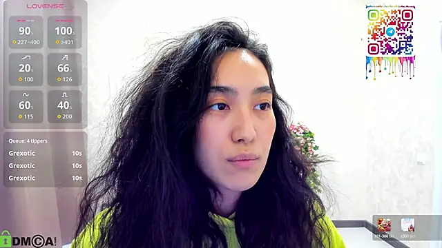 FlirtyAura: онлайн-секс-чат