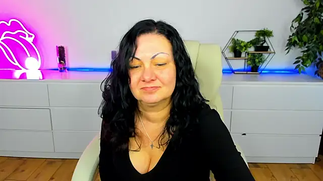 دردشة IrissMoon الجنسية المباشرة