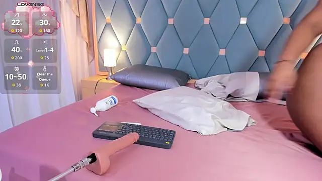 sexy_curlylady live XXX chat