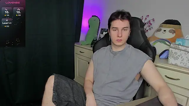 Онлайн чат XXX Vincent_Strong