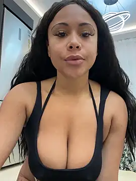 HaileyDiana 即時 XXX 聊天