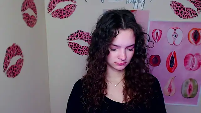 Chat +18 de _SusieSu_ ao vivo