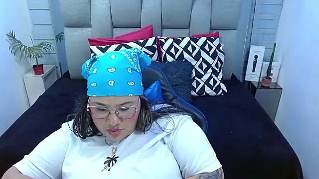 evelin_zaens' Live XXX Chat