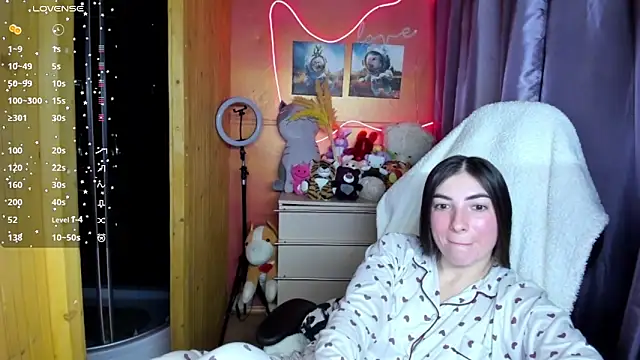 Fiery_Brunette_'s Live XXX Chat