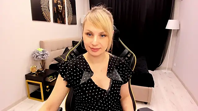 LindaSandy_1's Live XXX Chat