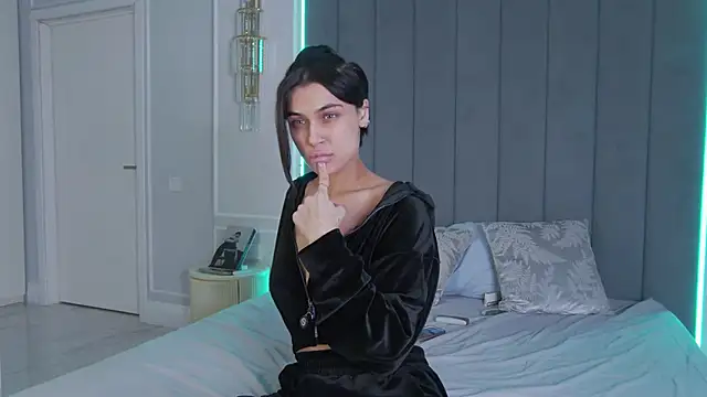 دردشة VioletAsh الجنسية المباشرة