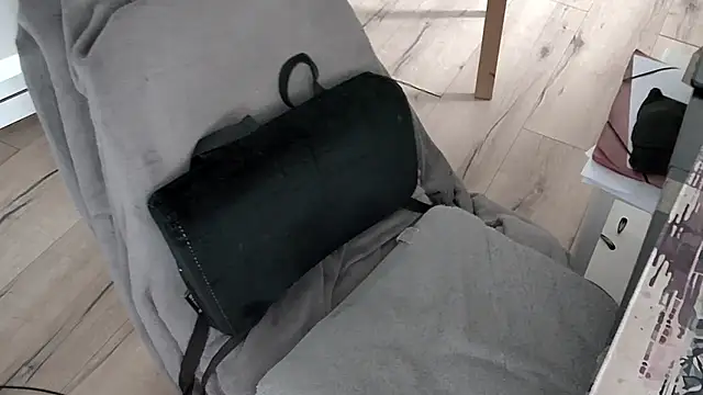 Živý XXX chat CeriseLapine