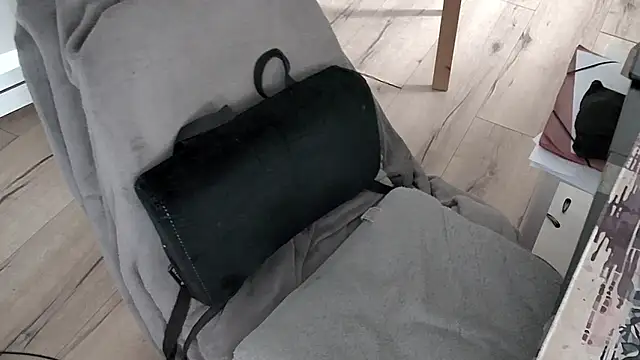 Živý XXX chat CeriseLapine