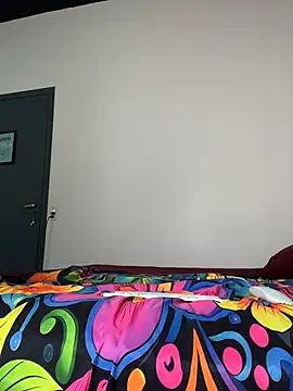 Chatroom XXX en direct de xMirana_