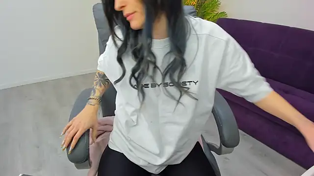 Arya_Anna Chat XXX live