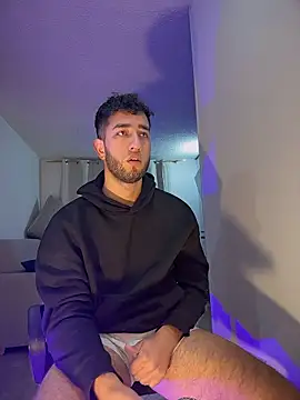 liam_bronw's Live XXX Chat