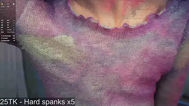 AuraLaunni's Live XXX Chat